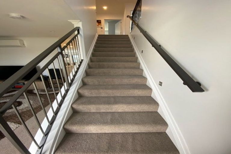 Photo of property in 11 Matairangi Avenue, Totara Heights, Auckland, 2105