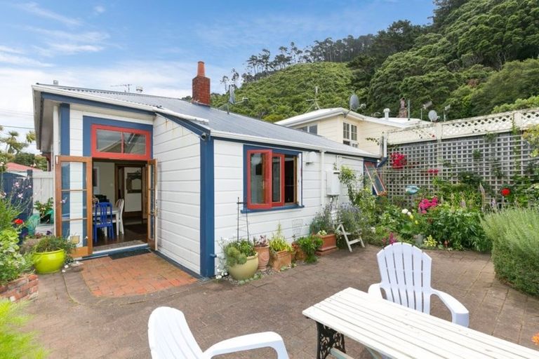 Photo of property in 7 Aorangi Terrace, Thorndon, Wellington, 6011