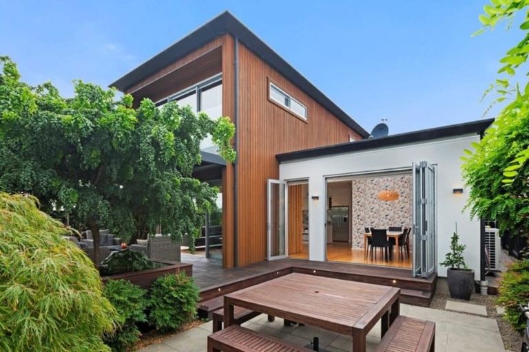 Photo of property in 143 Mays Road, St Albans, Christchurch, 8052