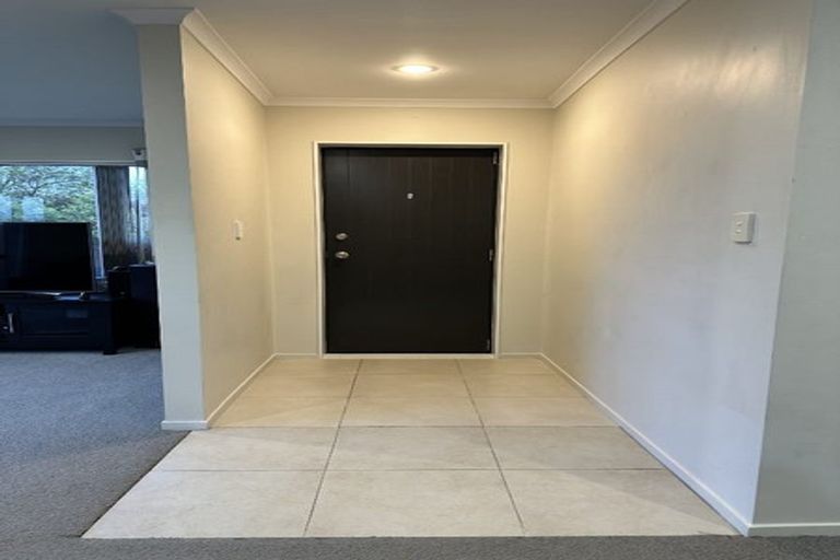Photo of property in 54 Tiriwa Drive, Massey, Auckland, 0614
