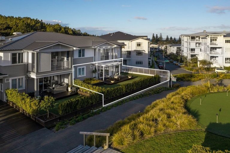 Photo of property in 140 Eaves Bush Parade, Orewa, 0931
