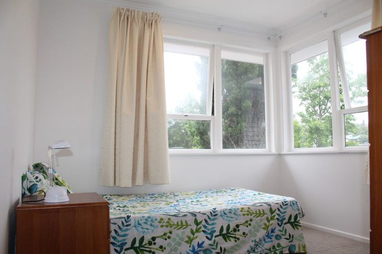 Photo of property in 20 Bentley Avenue, Glenfield, Auckland, 0629