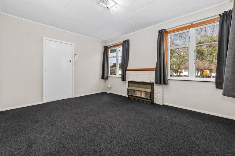 Photo of property in 11 Hereford Street, Levin, 5510