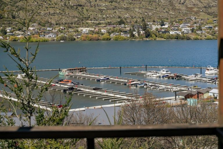 Photo of property in 8b Cresta Lane, Frankton, Queenstown, 9300