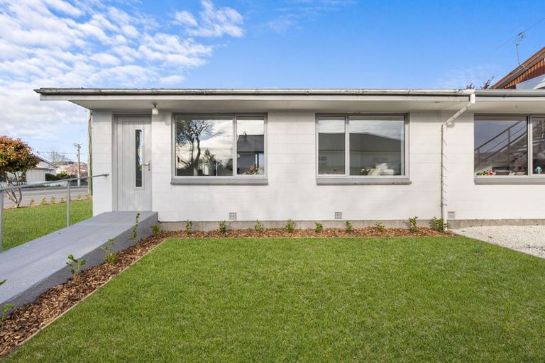 Photo of property in 1/52 North Avon Road, Richmond, Christchurch, 8013
