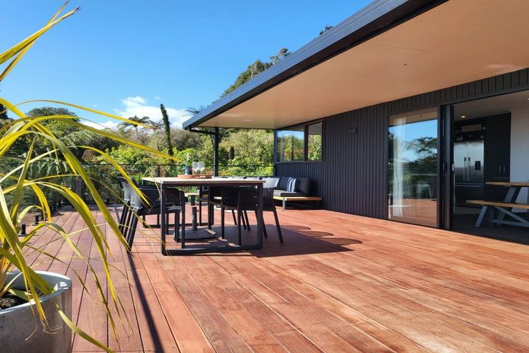 Photo of property in 13 Stanton Crescent, Karoro, Greymouth, 7805