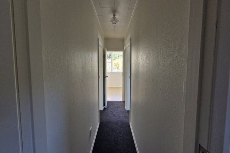 Photo of property in 40 Parenga Street, Wainuiomata, Lower Hutt, 5014