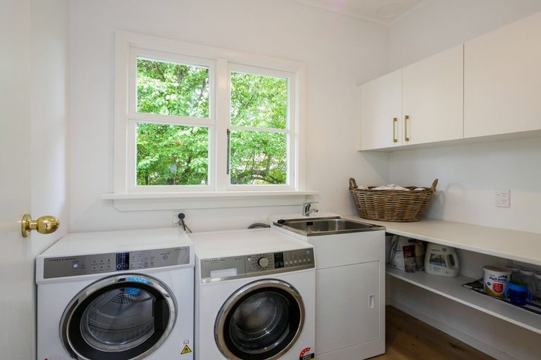 Photo of property in 211a Bay View Road, Saint Clair, Dunedin, 9012