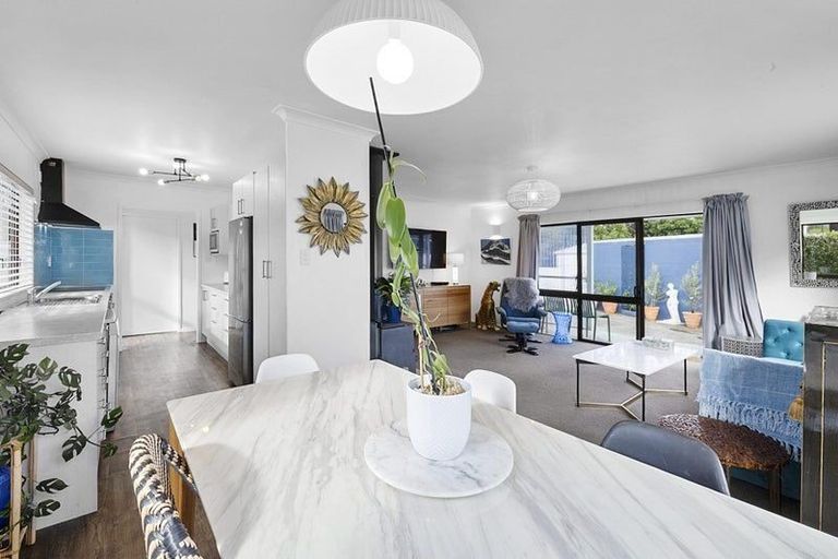 Photo of property in 17 Kipling Drive, Whalers Gate, New Plymouth, 4310