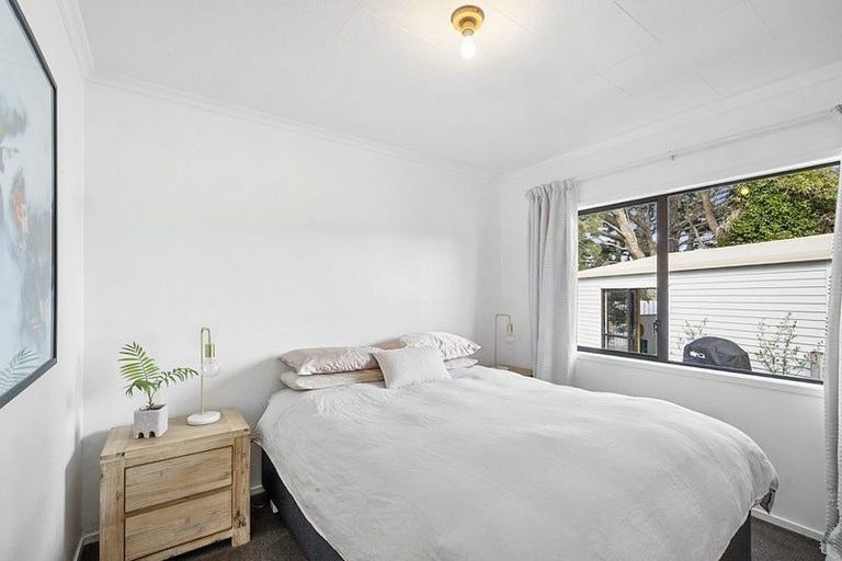 Photo of property in 17 Kipling Drive, Whalers Gate, New Plymouth, 4310