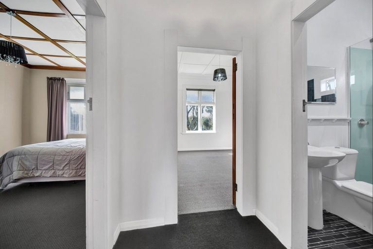 Photo of property in 21 Maire Street, Hawera, 4610