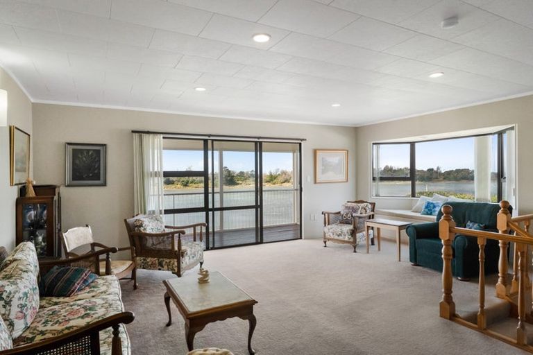 Photo of property in 16 Pohutukawa Drive, Athenree, Katikati, 3177