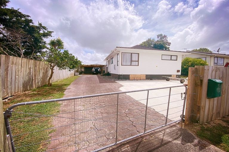 Photo of property in 18 Tilbrook Place, Papakura, 2110