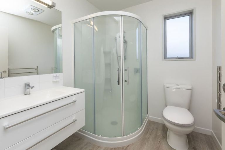 Photo of property in 3 Glenbarr Lane, Broomfield, Christchurch, 8042