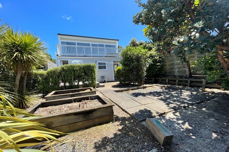 Photo of property in 7 Ninian Street, Highbury, Wellington, 6012