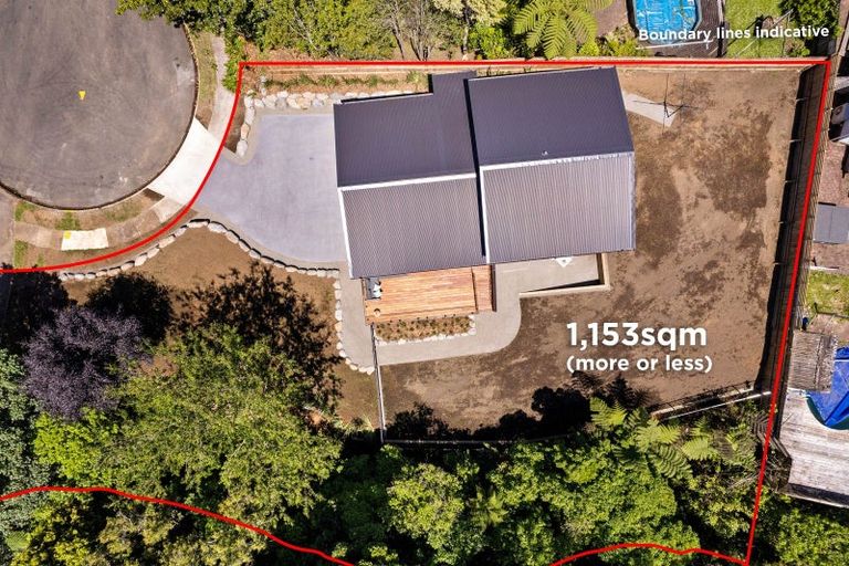 Photo of property in 11 Marina Grove, Frankleigh Park, New Plymouth, 4310