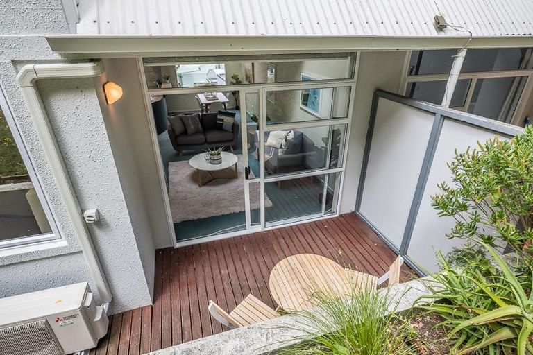 Photo of property in Fernhill Flats, 6/324 The Terrace, Te Aro, Wellington, 6011