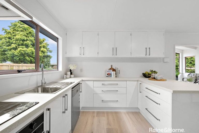 Photo of property in 8 Papawai Road, Greytown, 5712