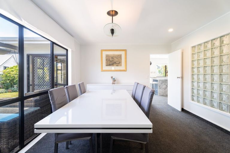 Photo of property in 14 Ronald Woolf Place, Churton Park, Wellington, 6037