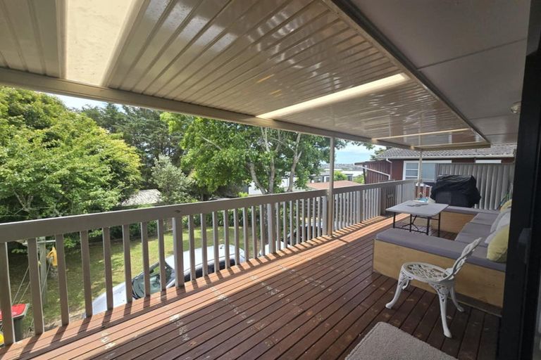 Photo of property in 48 Reeves Road, Pakuranga, Auckland, 2010