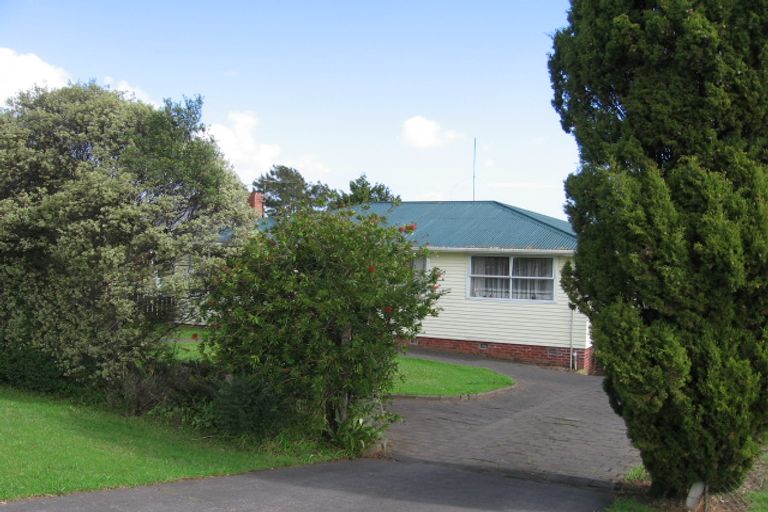 Photo of property in 302 Lincoln Road, Henderson, Auckland, 0610