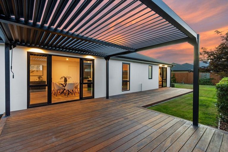 Photo of property in 14 Merino Street, Marshland, Christchurch, 8083