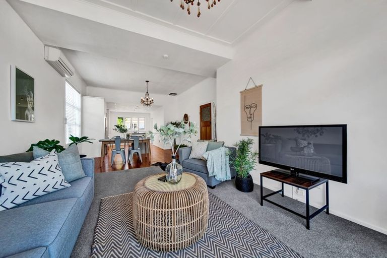 Photo of property in 20 Ropiha Street, Fitzroy, New Plymouth, 4312