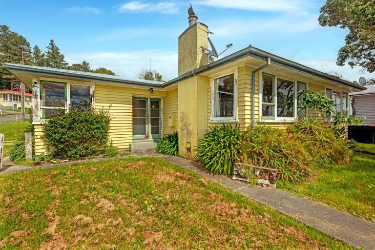 Photo of property in 61 Cambridge Terrace, Kaiti, Gisborne, 4010