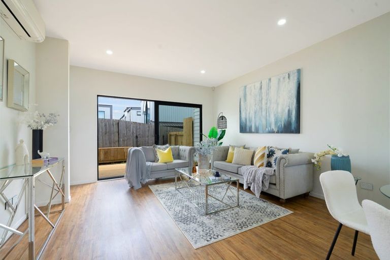 Photo of property in 21 Parker Avenue, New Lynn, Auckland, 0600