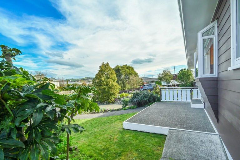 Photo of property in 2 Rakau Street, Havelock North, 4130