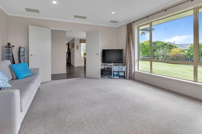 Photo of property in 15 Des Terry Way, Waipu, 0510