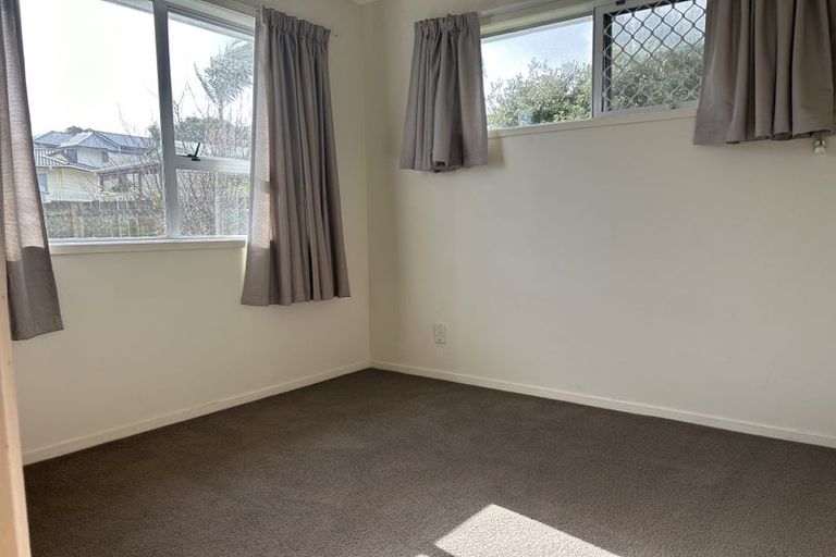 Photo of property in 5 Crosby Road, West Harbour, Auckland, 0618