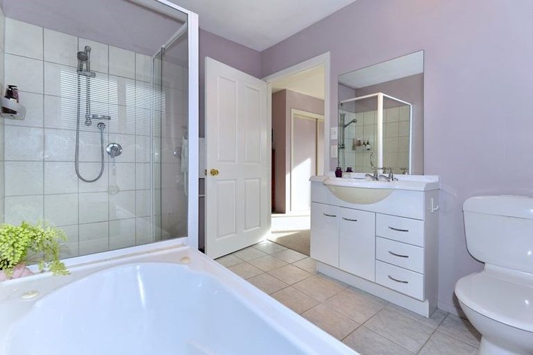 Photo of property in 27 Broadhaven Avenue, Parklands, Christchurch, 8083