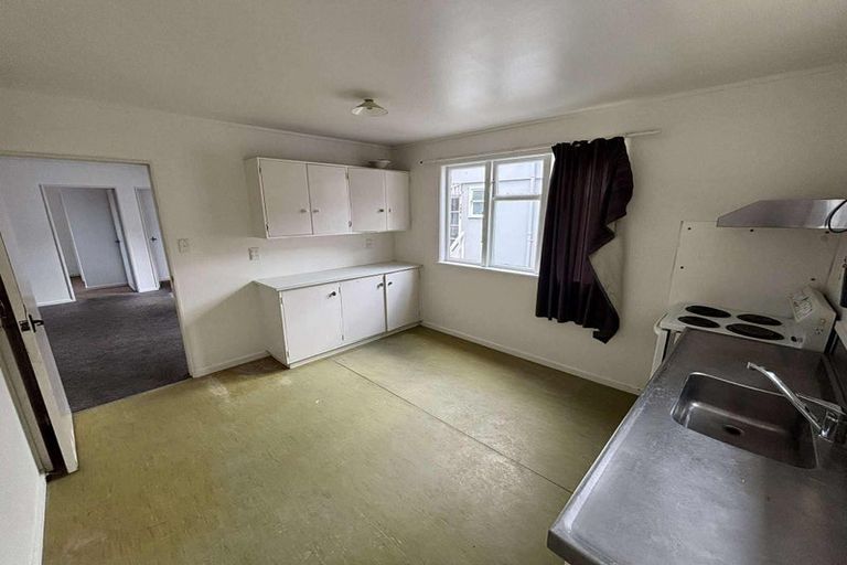 Photo of property in 142 Aro Street, Aro Valley, Wellington, 6021