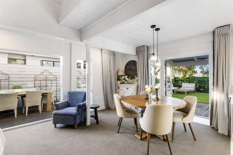 Photo of property in 52a Hatton Road, Orewa, 0931