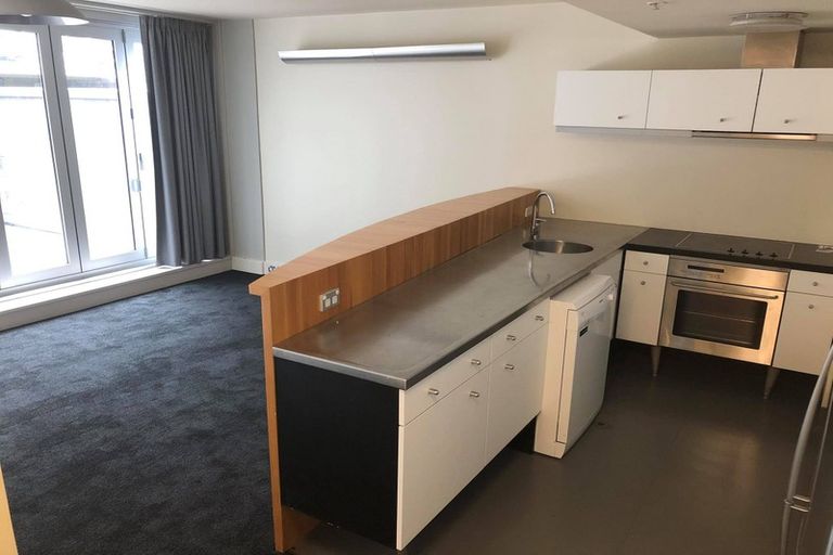 Photo of property in St Pauls Apartments, 3/43 Mulgrave Street, Thorndon, Wellington, 6011