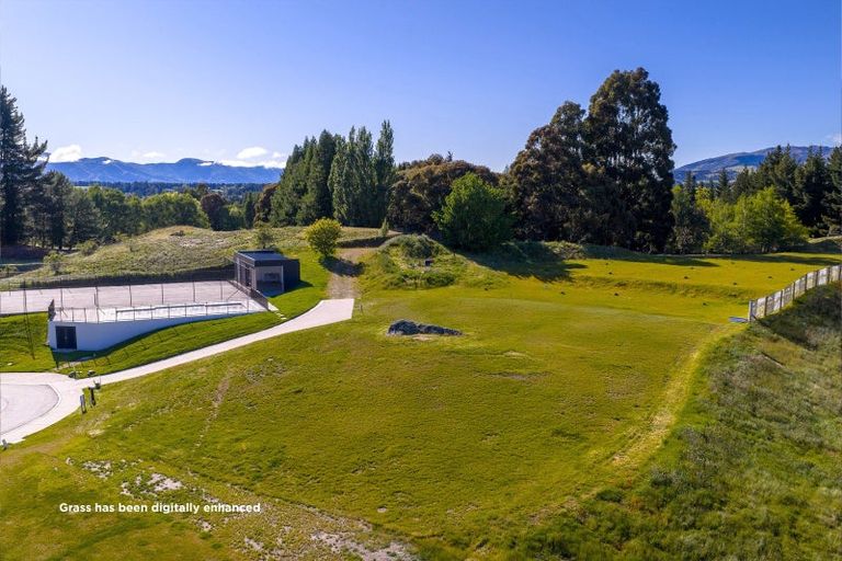 Photo of property in 16 Ranch Terrace, Wanaka, 9382