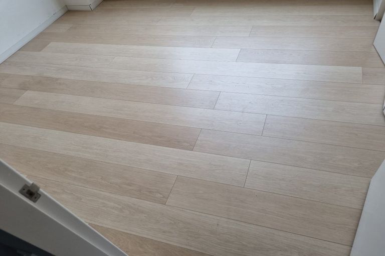 Photo of property in Grandstand Apartments, 4/80 Kent Terrace, Mount Victoria, Wellington, 6011