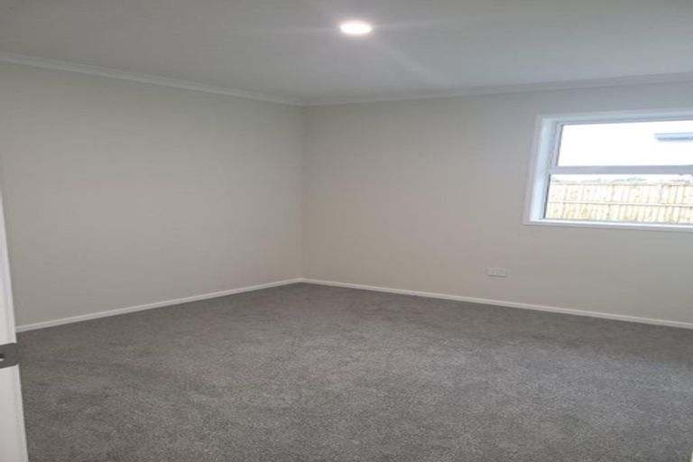 Photo of property in 21 Pukatea Crescent, Owhata, Rotorua, 3010