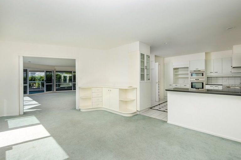 Photo of property in 1/2a Cracroft Terrace, Cashmere, Christchurch, 8022