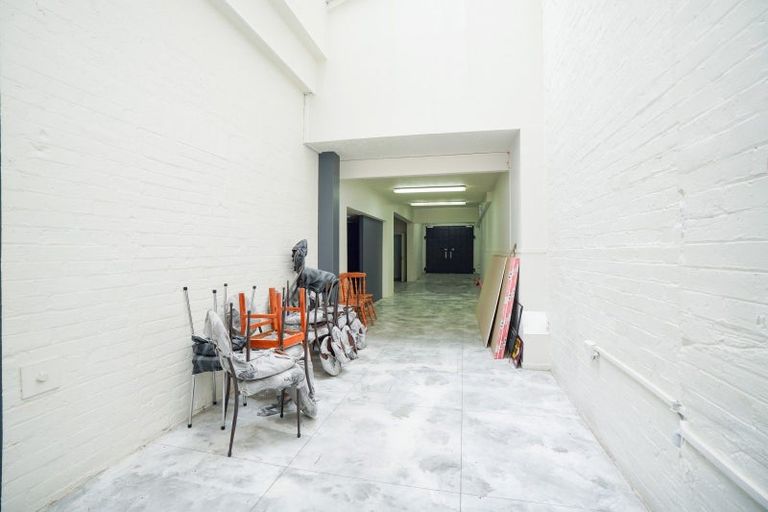 Photo of property in 24 Esk Street, Roslyn, Palmerston North, 4414