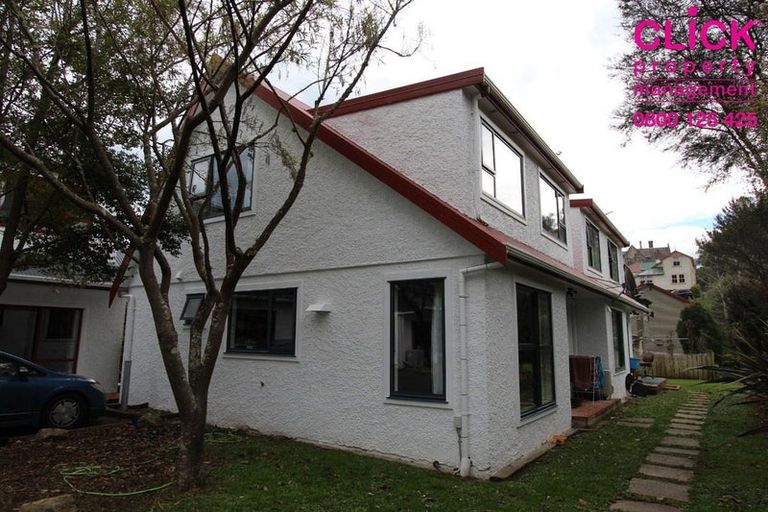 Photo of property in 140 Harbour Terrace, North Dunedin, Dunedin, 9016