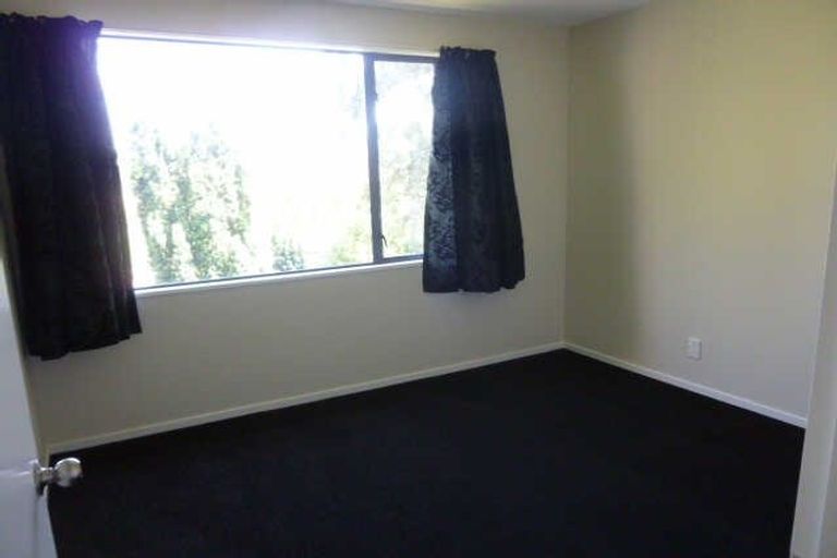 Photo of property in 70b Middlepark Road, Sockburn, Christchurch, 8042