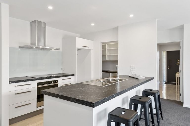 Photo of property in 6 Derek Anderson Place, Halswell, Christchurch, 8025