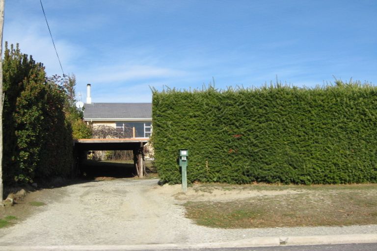 Photo of property in 41 Kennedy Crescent, Wanaka, 9305