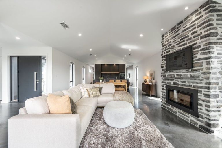 Photo of property in 42 Hugo Shaw Drive, Cambridge, 3434