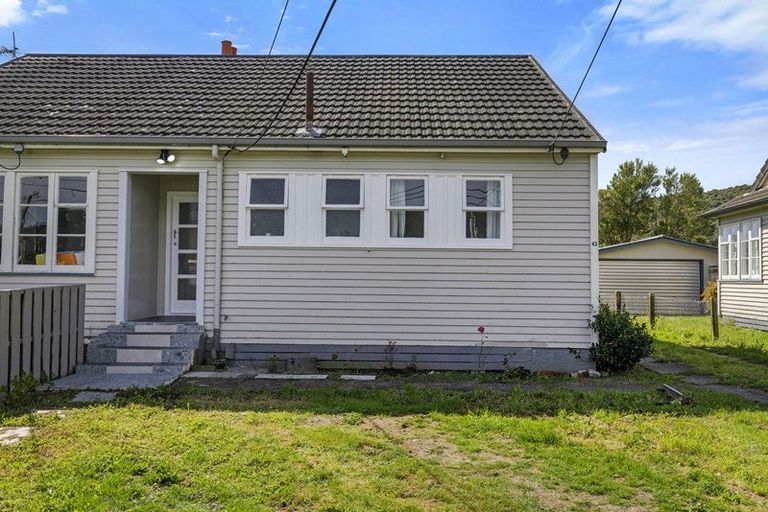 Photo of property in 43 Rata Street, Naenae, Lower Hutt, 5011