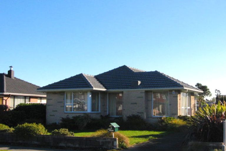 Photo of property in 8 Pahau Place, Cracroft, Christchurch, 8025