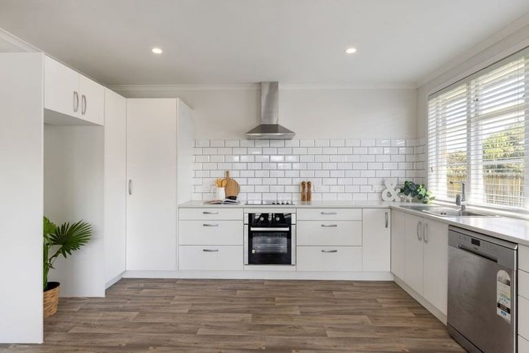 Photo of property in 83 Heath Street, St Andrews, Hamilton, 3200