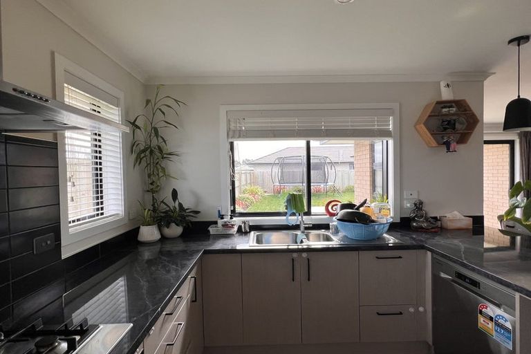 Photo of property in 38 Reuben Avenue, Rolleston, 7615